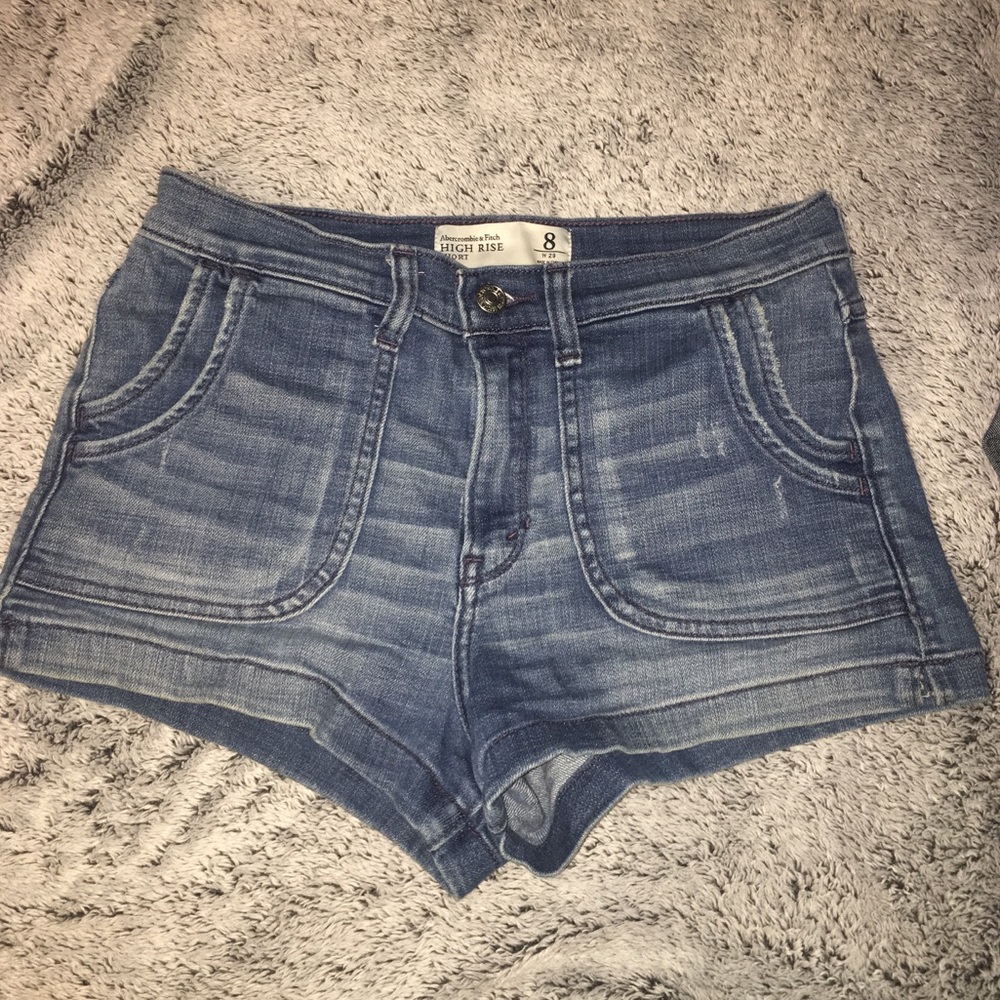 Abercrombie & Fitch High Rise Shorts 💙